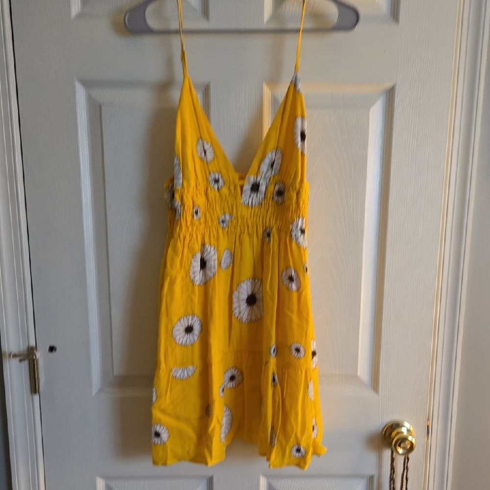 Urban Outfitters Yellow Sundress with Sunflower Pattern SIZE LARGE KY